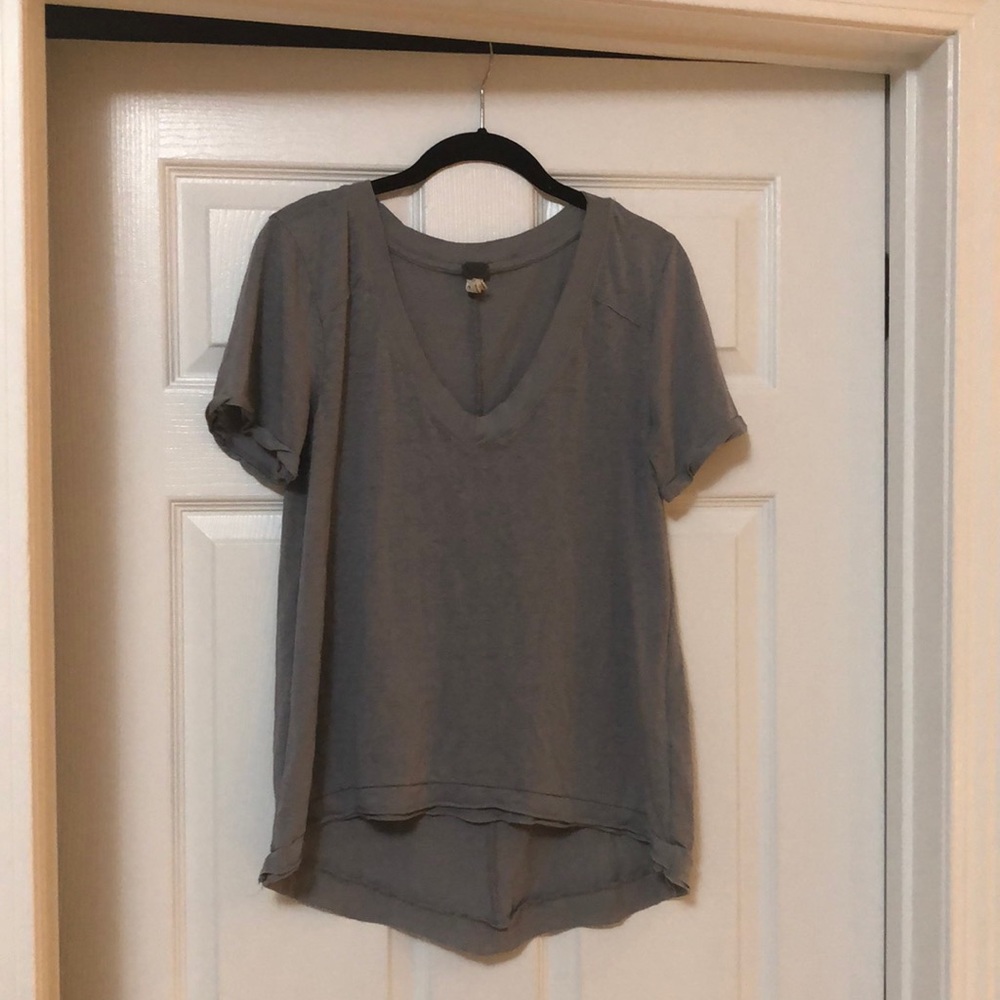 Gray Free People v neck. Size small